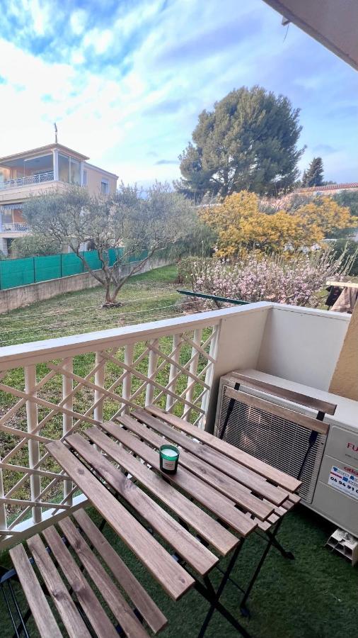 Joli T2 Proche Et Parking Prive Apartment Bandol